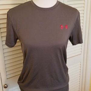 Boys Under Armour gray top